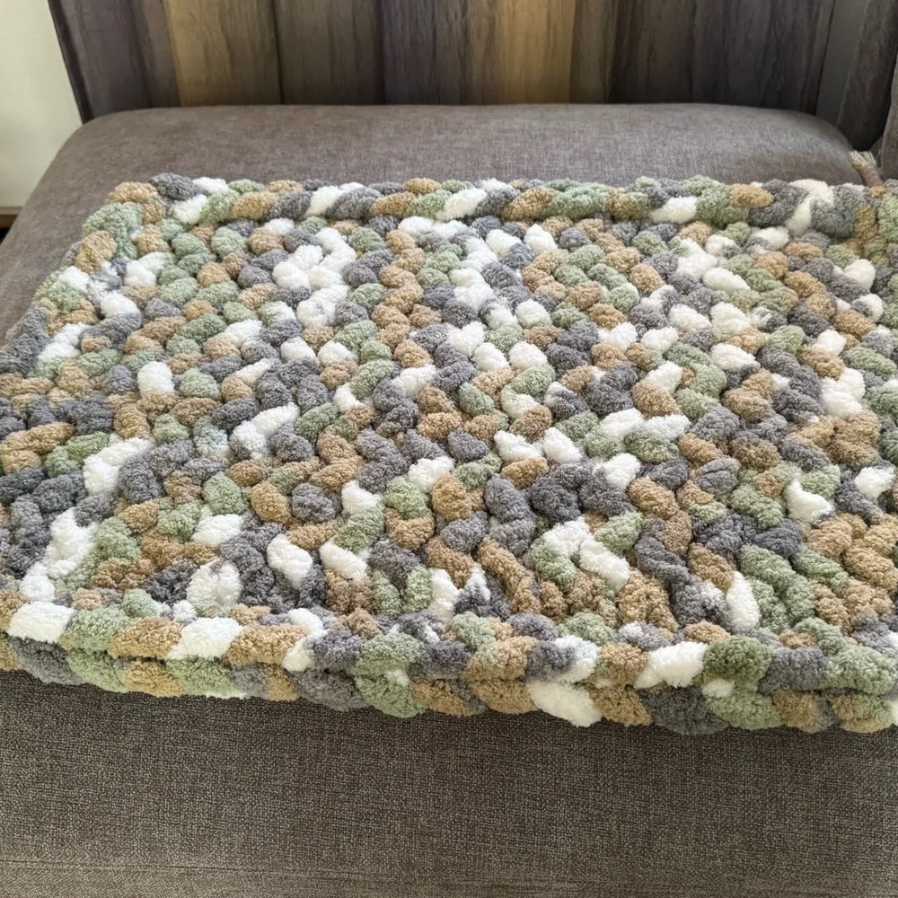 Cozy Multicolor Cat Blanket